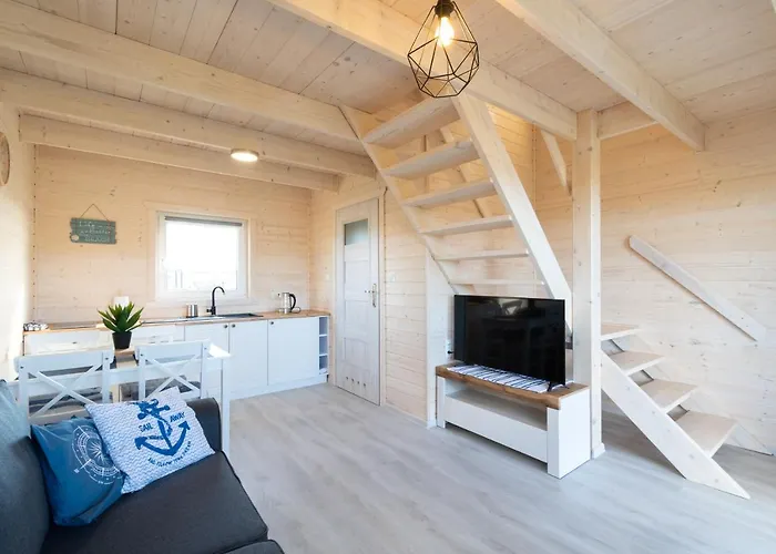 Heyne Деревянный коттедж *